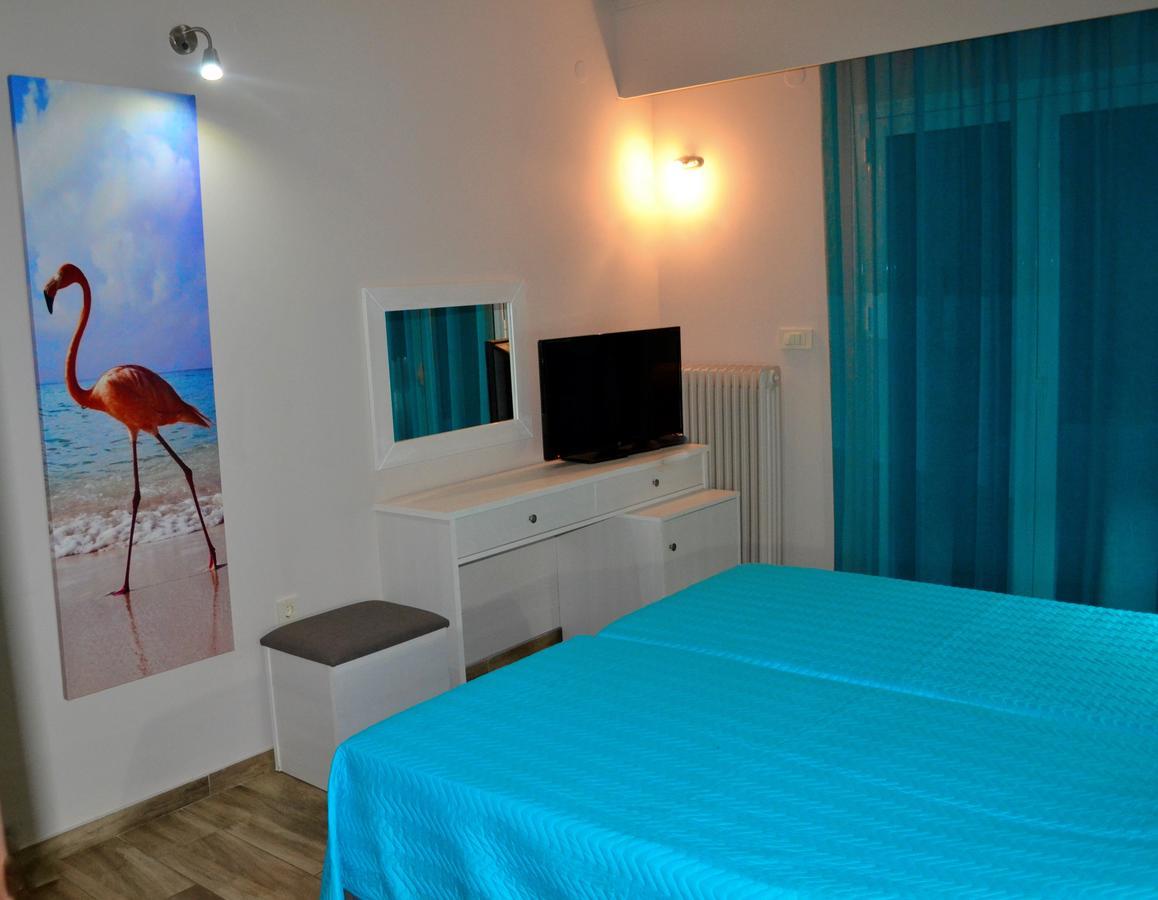 Ritsas Hotel Tolón Buitenkant foto